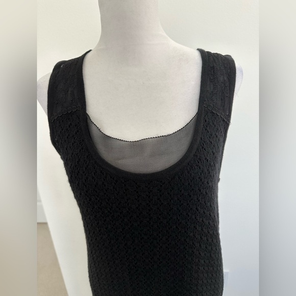 Cluny Black Sleeveless Dress, lace détails on bottom, size M - Picture 2 of 10